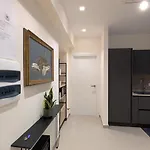 Domus Barto Prati 아파트